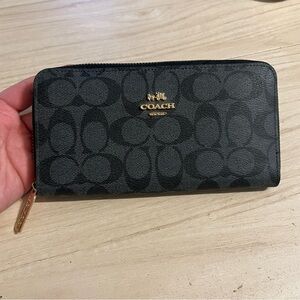Coach Black Signature Wallet monogram
